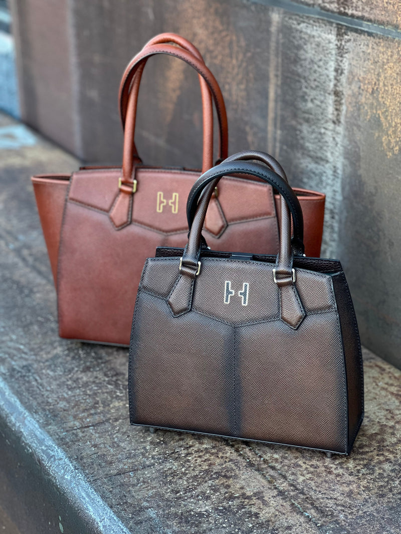 H I X . M E G H A N .