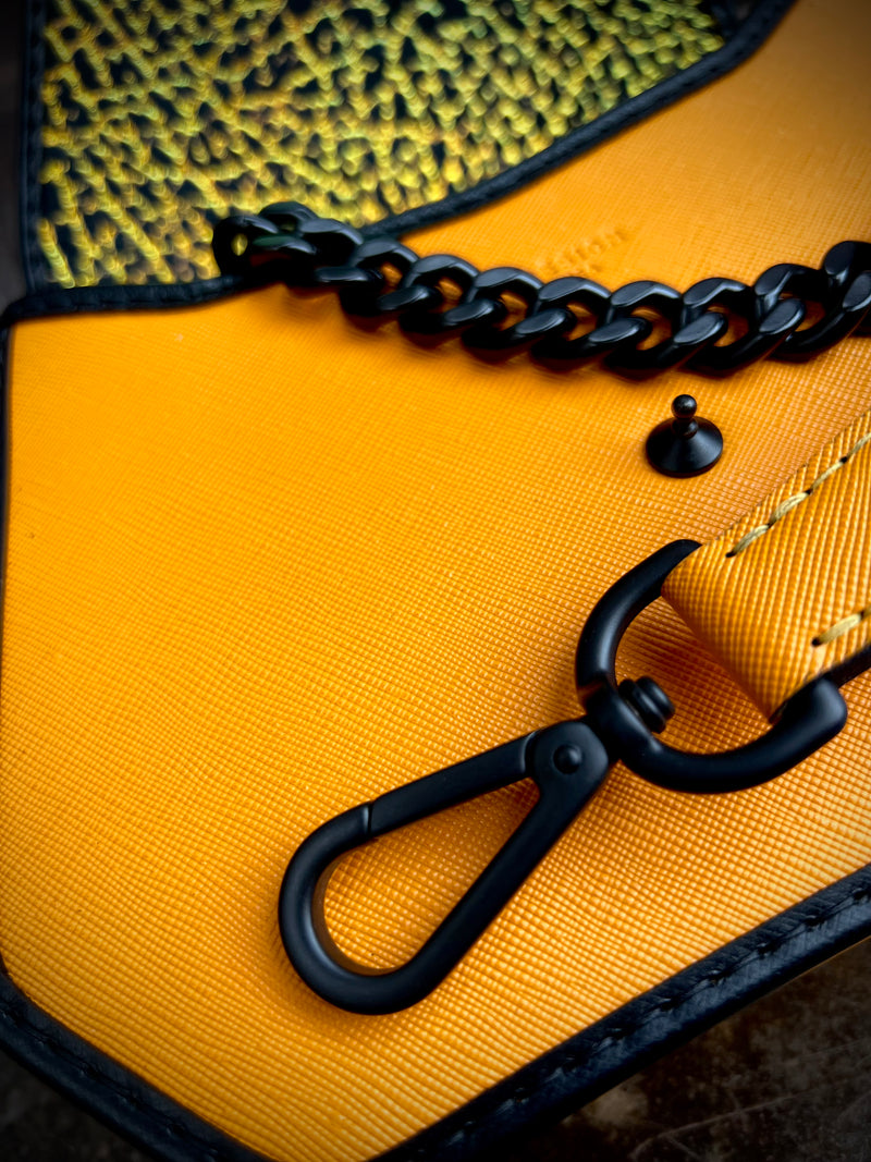 H I X . M I N I . A P R I C O T